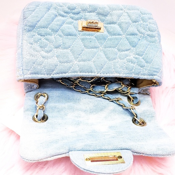 Quilted chain strap petite NWT - Picture 4 of 5